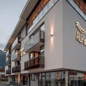 Regina's Alp deluxe Aparthotel