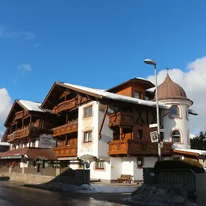 Singer Hotel