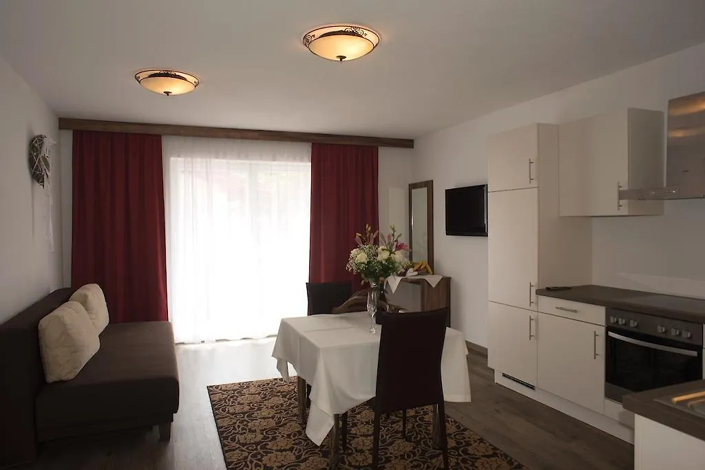 ** Couette-café Café-Pension Margret Zirl Autriche